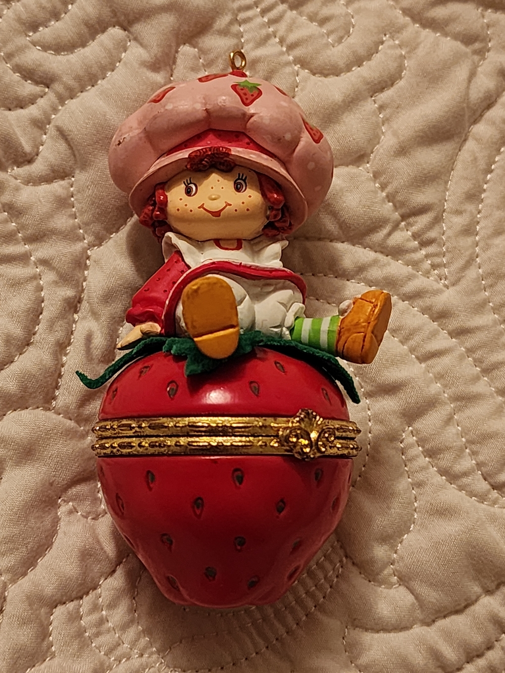 Vtg Carlton Cards Strawberry Shortcake Sittin' Berry Pretty Scented Hinged Box